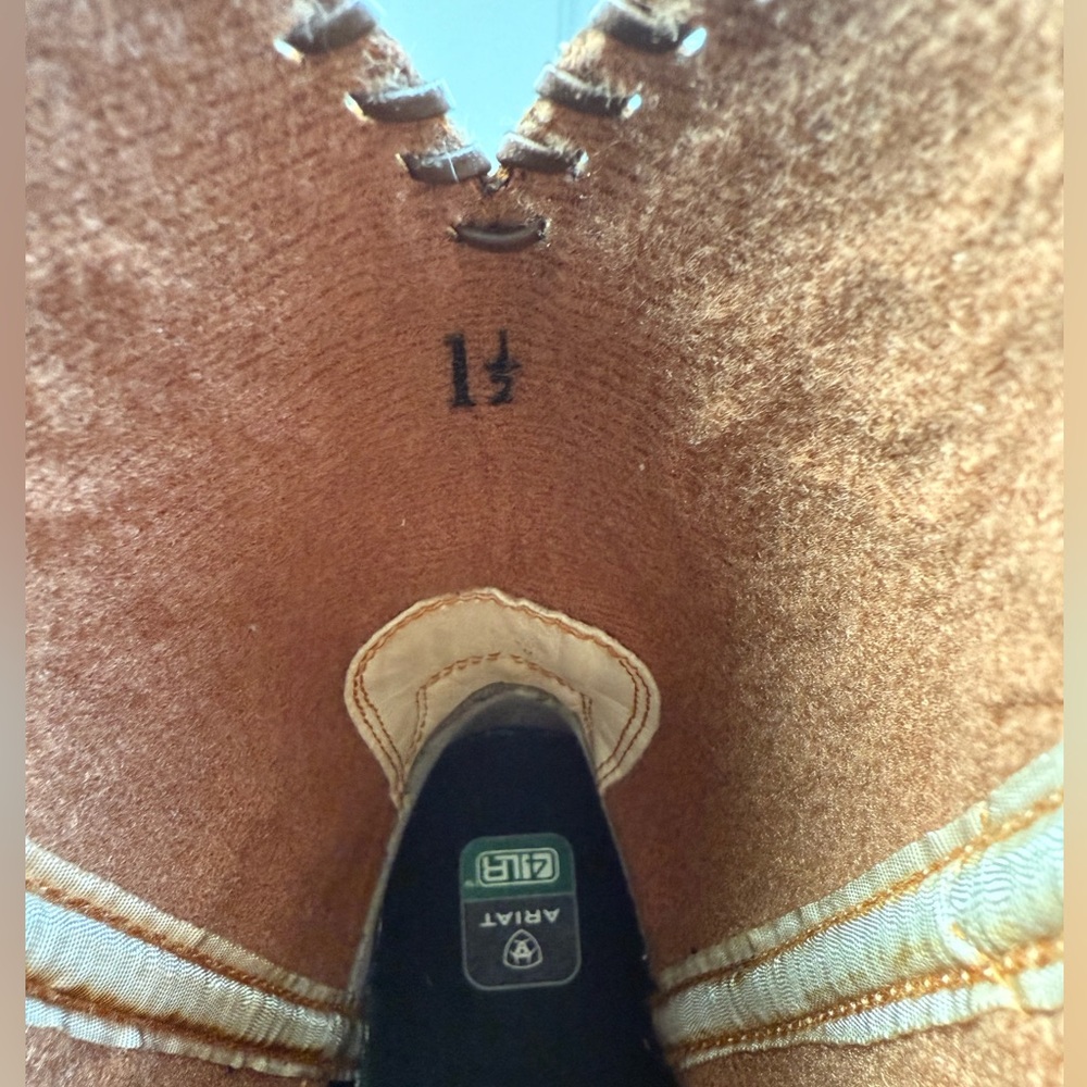 Ariat Girls Boots - Picture 9 of 9